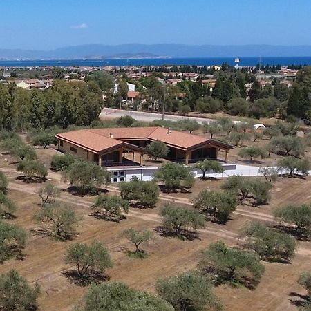 Agriturismo Corte Degli Ulivi Capoterra Exterior foto